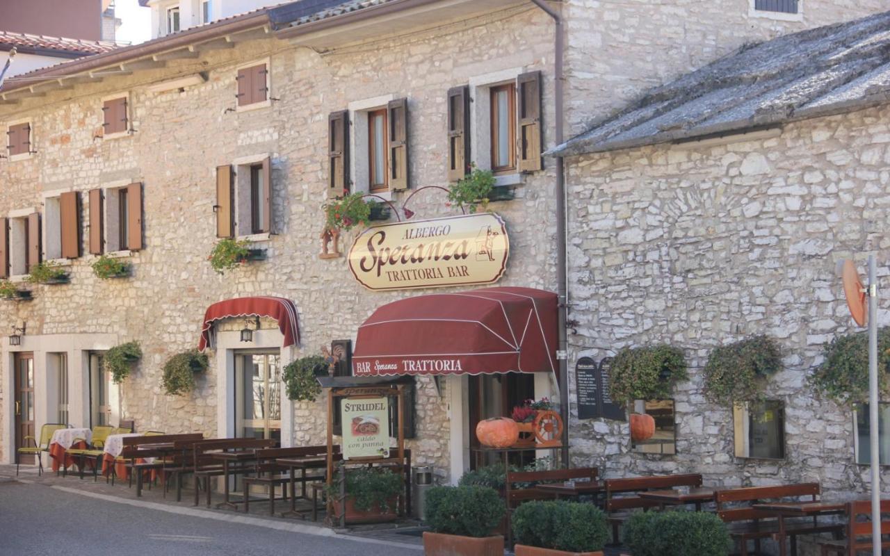 Albergo Speranza Spiazzi Di Monte Baldo Spiazzi Di Caprino Εξωτερικό φωτογραφία