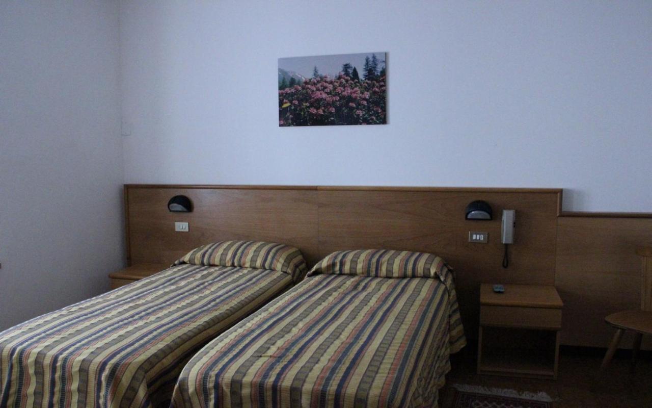 Albergo Speranza Spiazzi Di Monte Baldo Spiazzi Di Caprino Εξωτερικό φωτογραφία
